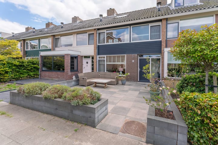 Willem Alexanderplantsoen 15 in Rijnsburg