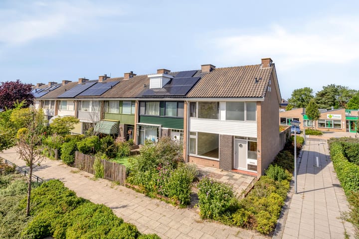 Willem Alexanderplantsoen 38 in Rijnsburg