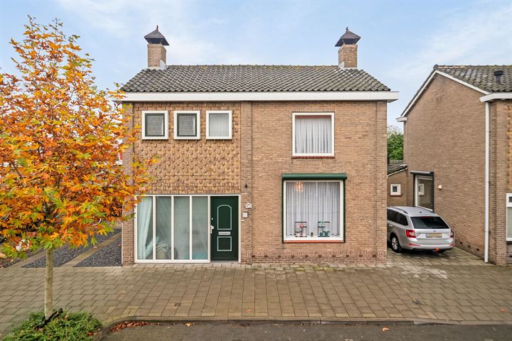 Willem Alexanderstraat 35 in Kloosterzande foto