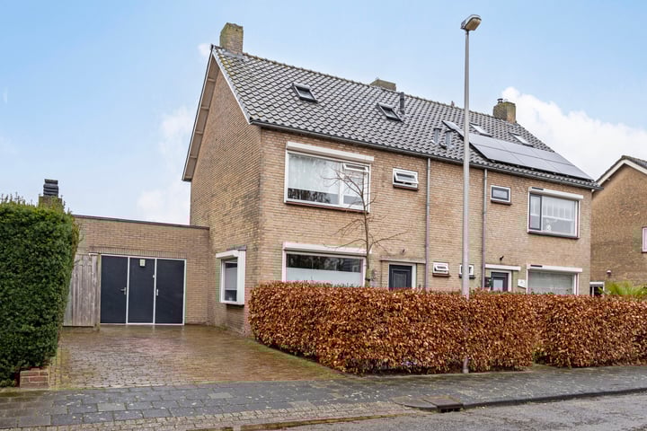 Willem Alexanderstraat 5 in Drunen foto