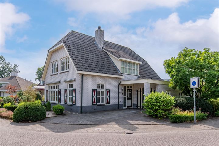 Willem Barentszstraat 51 in Veenendaal foto