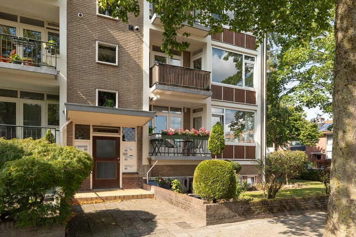 Willem Barentszweg 42 in Hilversum foto