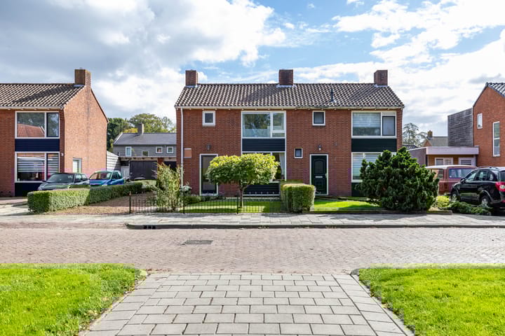 Willem Bergstraat 24 in Sappemeer