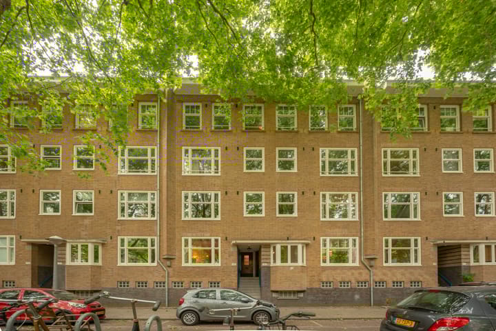 Willem de Zwijgerlaan 100-2 in Amsterdam