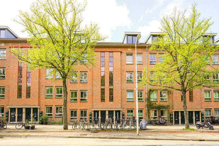 Willem de Zwijgerlaan 235C in Amsterdam foto