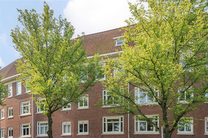 Willem de Zwijgerlaan 351-3 in Amsterdam foto