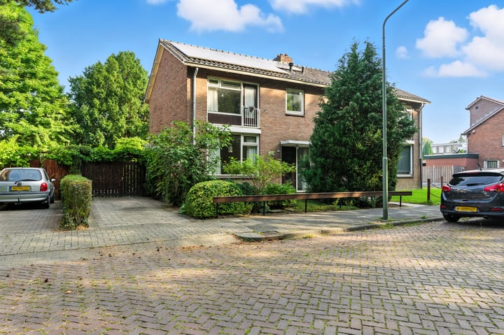 Willem de Zwijgerlaan 39 in Dordrecht foto