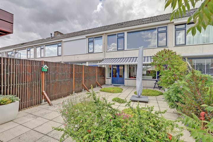 Willem de Zwijgerstraat 100 in Hendrik-Ido-Ambacht