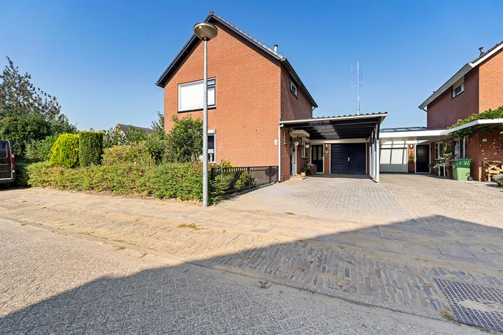 Willem Grolstraat 126 in Emmen foto
