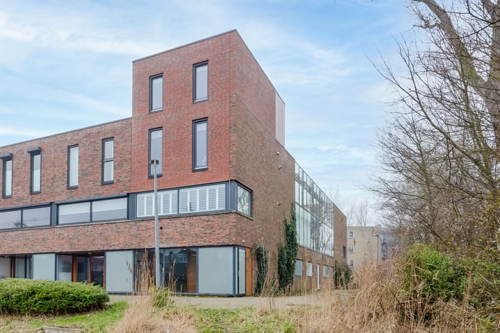 Willem Hedastraat 105 in Alkmaar foto