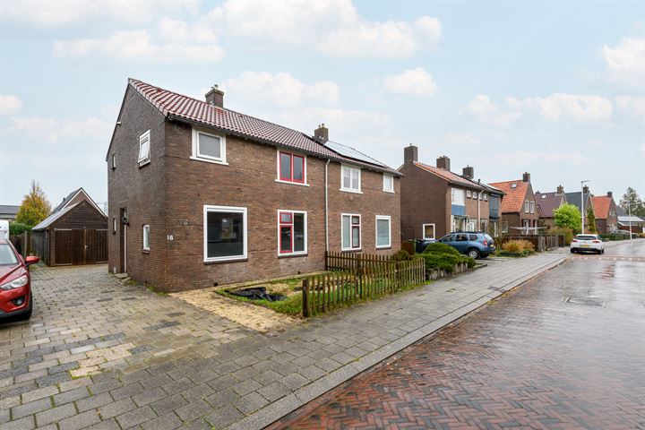 Willem Lodewijkstraat 18 in Wolvega foto