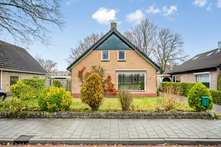 Willem Sluyterweg 13 in Haarlo foto