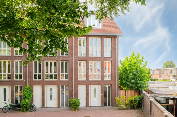 Willem ten Rijnestraat 4 in Deventer foto