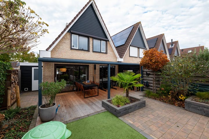 Willem van der Zaanstraat 2 in Hellevoetsluis