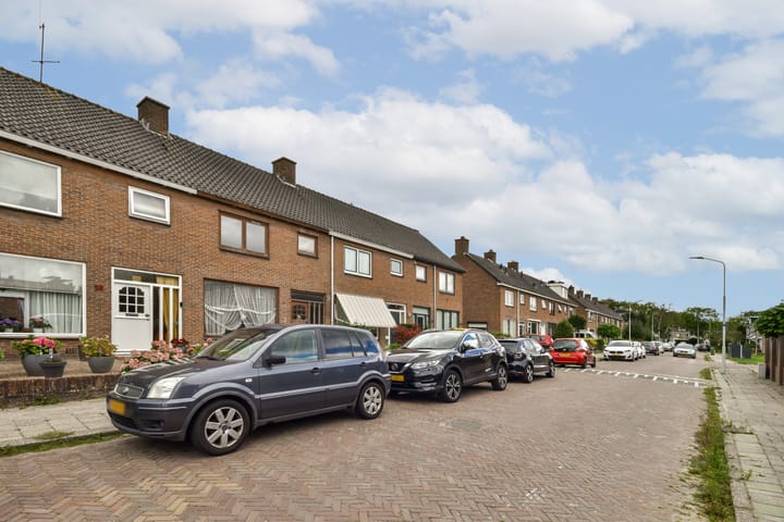 Willem van Velsenstraat 26 in Heemskerk foto