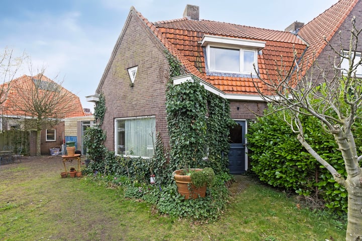 Willemstraat 8 in Waalre foto