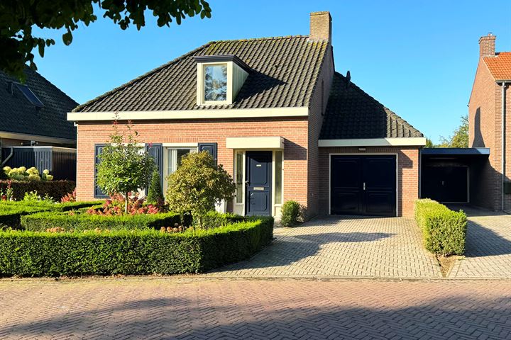 Willibrordusstraat 3A in Casteren foto