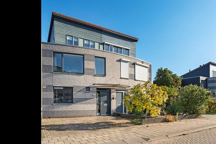 Wim Sonneveldstraat 39 in Arnhem foto
