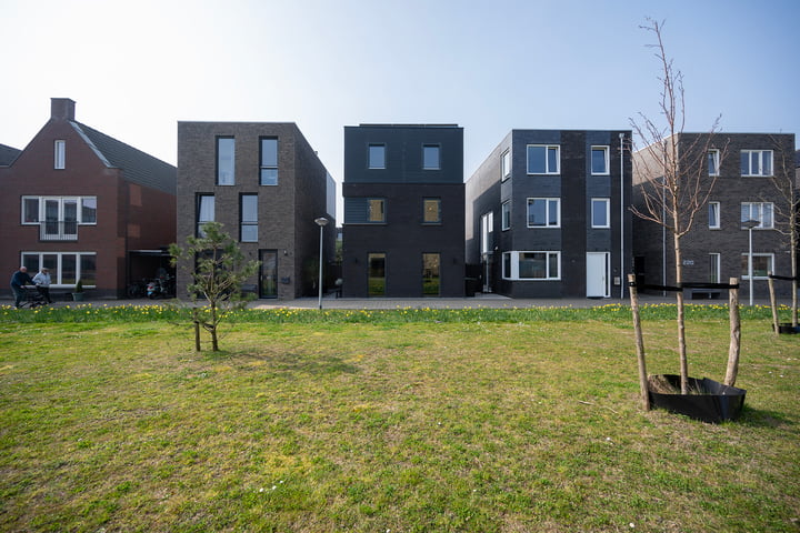 Wimpelplantsoen 218 in Almere foto