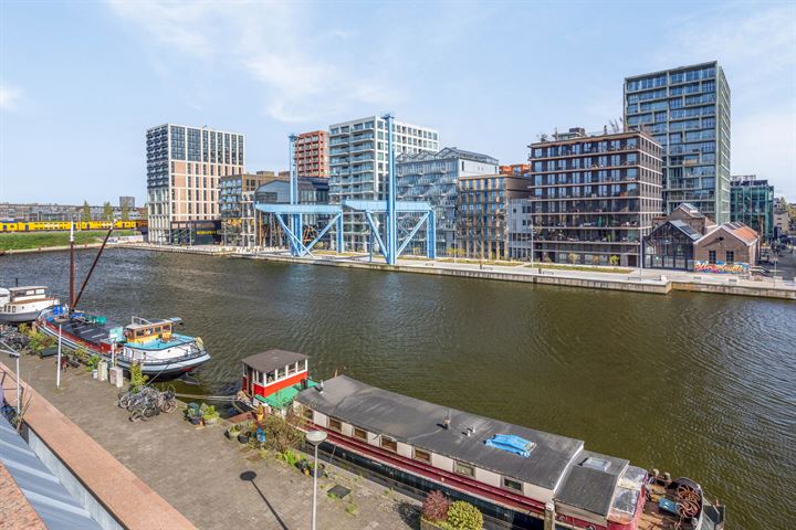 Windroosplein 48 in Amsterdam foto