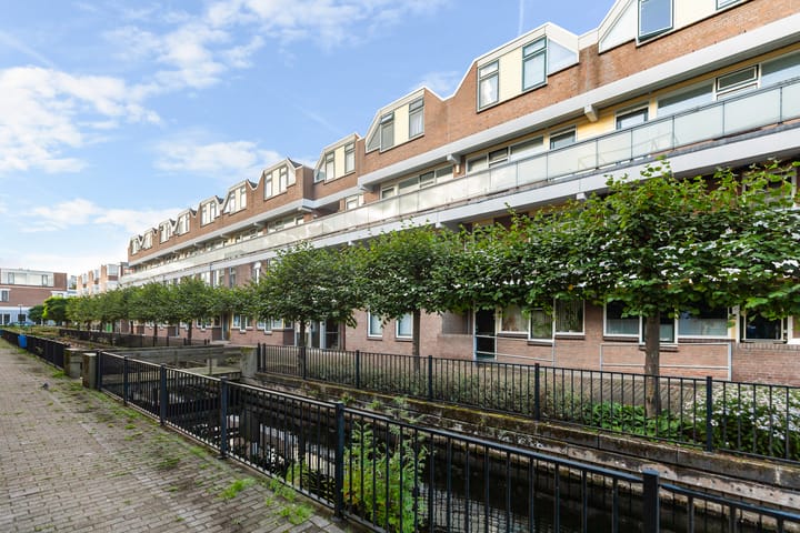 Winkelhoeve 30 in Vlaardingen foto