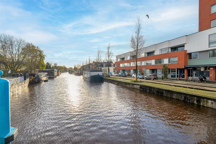 Winschoterdiep 1c in Groningen foto
