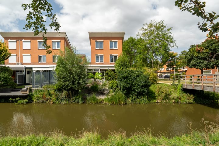 Witlofstraat 6 in Wateringen