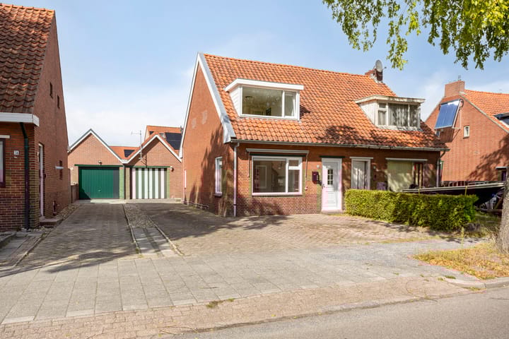 Witte de Withstraat 76 in Winschoten foto