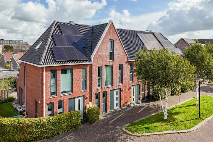 Witte Klaverweide 31 in Heerhugowaard foto