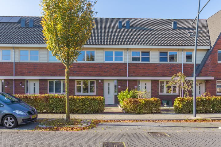 Witte Ring 117 in Assendelft foto