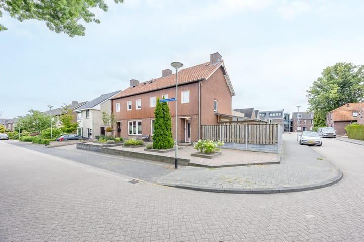 Witte Vrouwenstraat 2 in Oostrum foto
