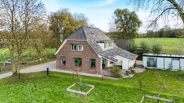 Wittekruisweg 19 in Lieren foto