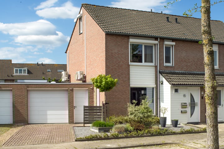 Witvrouwsberg 34 in Veldhoven