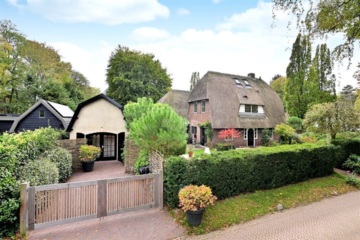 Woensbergweg 2 in Blaricum foto