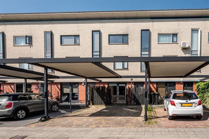 Woestduijnstraat 15 in Almere foto