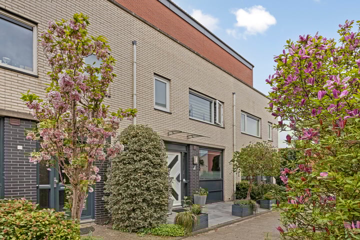 Wolga 56 in Nieuwerkerk aan den IJssel foto