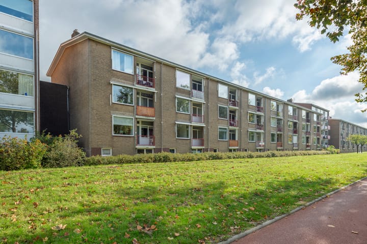 Wolvenlaan 101 in Hilversum foto