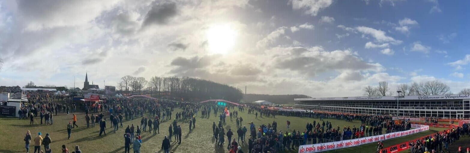 Team foto van WOONHUIS Makelaardij