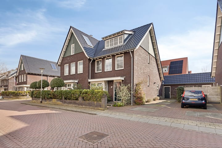 Wouda 20 in Hillegom foto