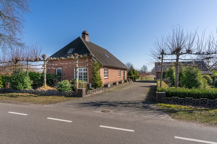 Woudseweg 17 in Den Dungen foto