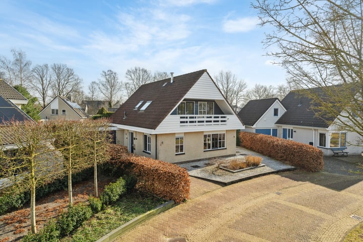 Woudsingel 4 in Heerenveen