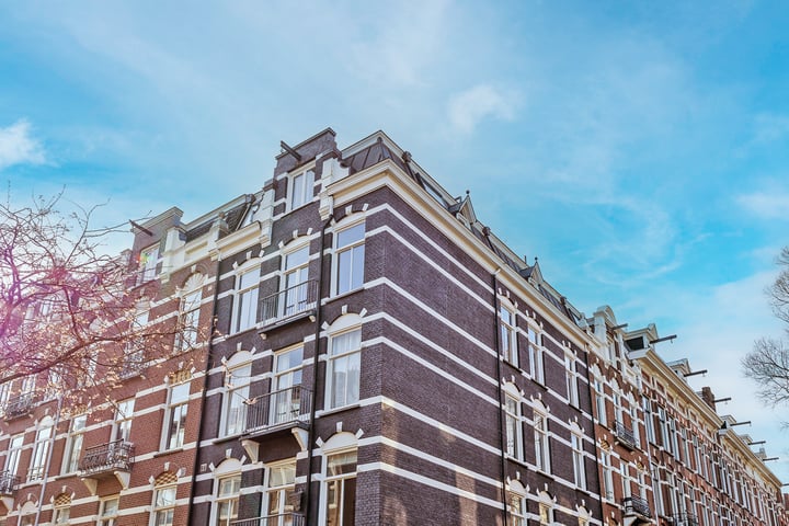Online Woningbrochure voor www.alberdingkthijmstraat30-3.nl