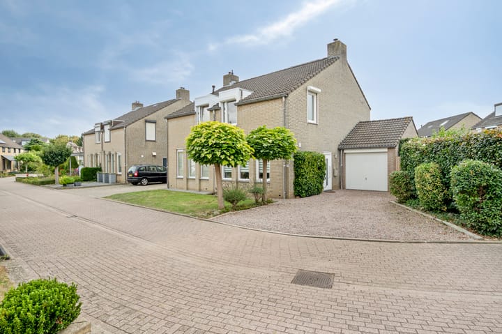 Online Woningbrochure voor www.garcialorcadomein19.nl