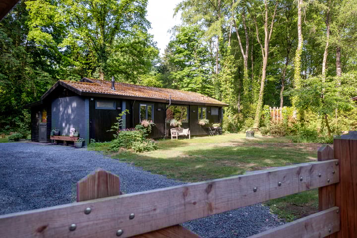 Online Woningbrochure voor www.kanaaloz9-13.nl