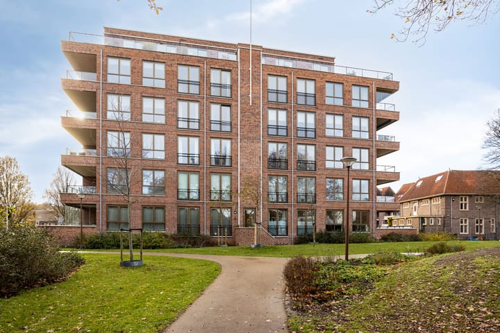 Online Woningbrochure voor www.monseigneurvanleeuwenlaan7c.nl