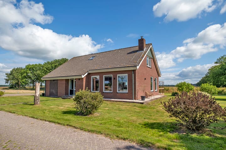 Online Woningbrochure voor www.verlengdemiddenraai23.nl