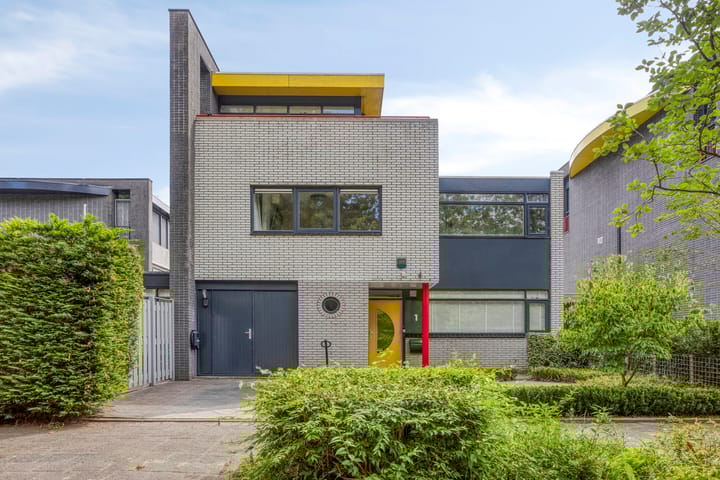 Youri Egorovweg 1 in Almere