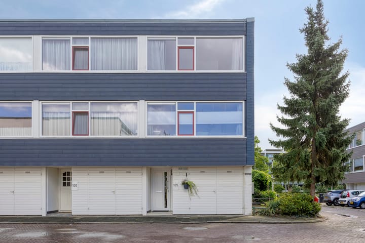 Ypelobrink 105 in Enschede foto