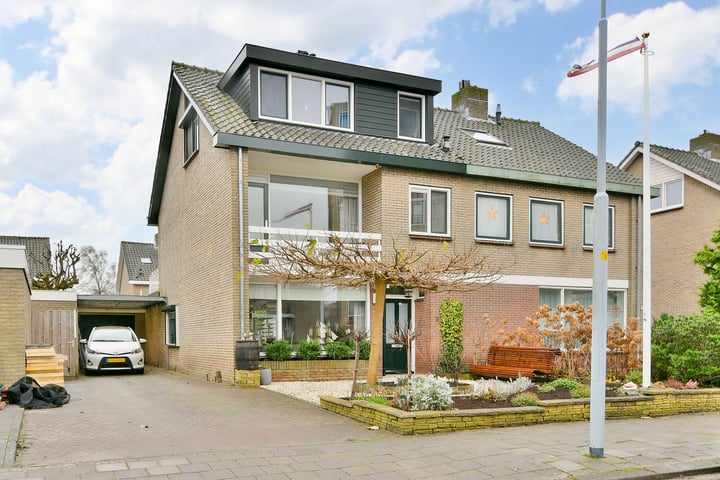Zaaiersstraat 2 in Nieuw-Vennep foto