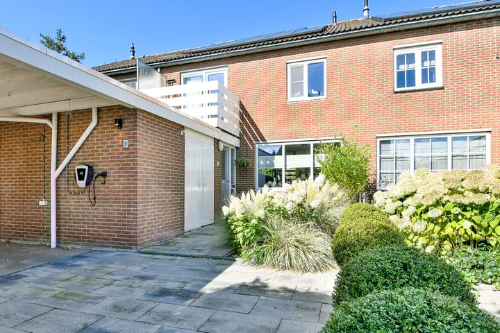 Zaanden 9 in Nieuw-Vennep foto